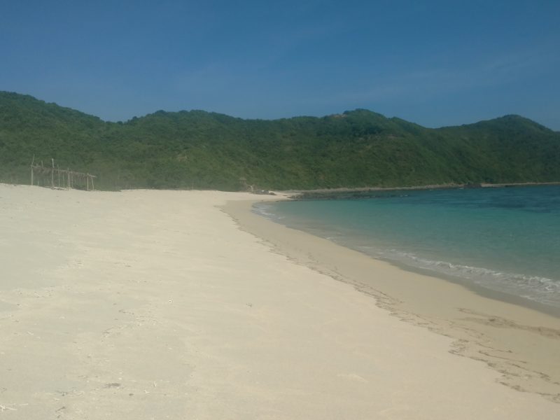 White sand and clear water at a Lombok beach